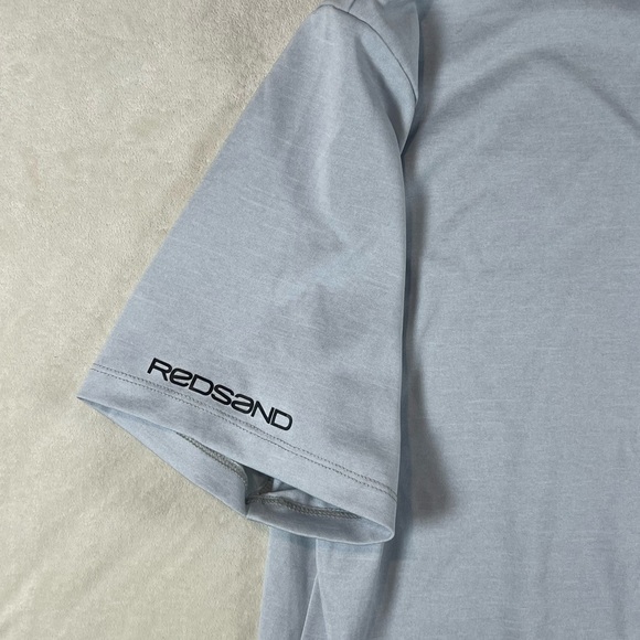Men’s REDSAND Size Medium Light Blue Short Sleeve Performance Shirt - Picture 7 of 8